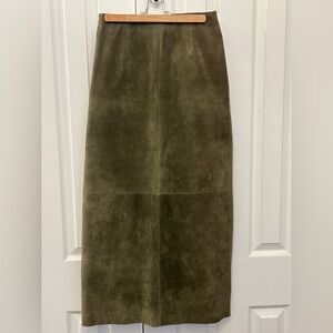Live A Little Olive Suede Pencil Skirt Women’s Size 8 Machine Washable EUC